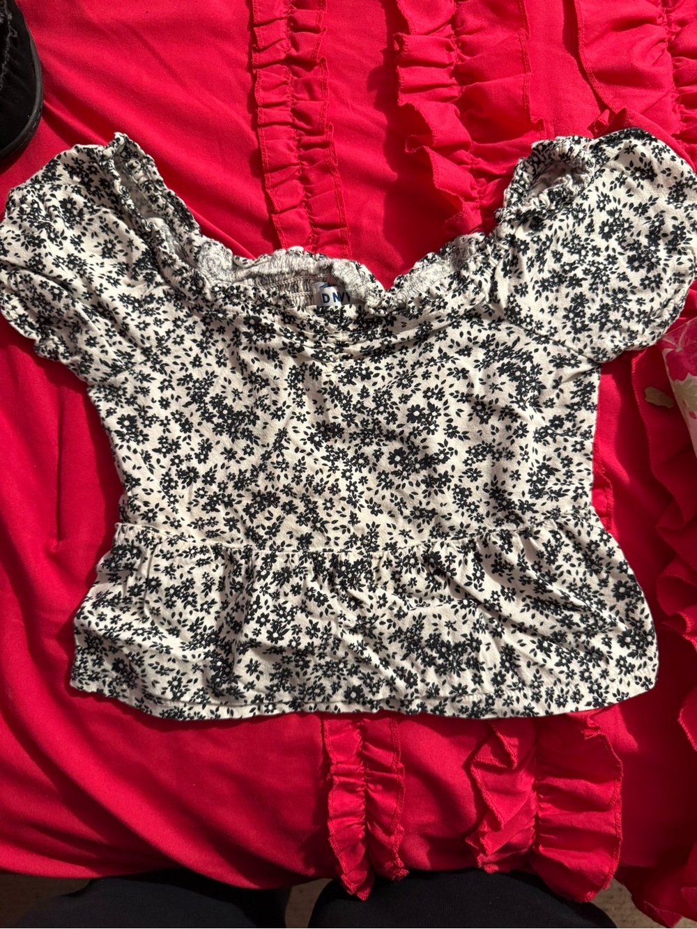 Old Navy White and Black Floral Peplum Top